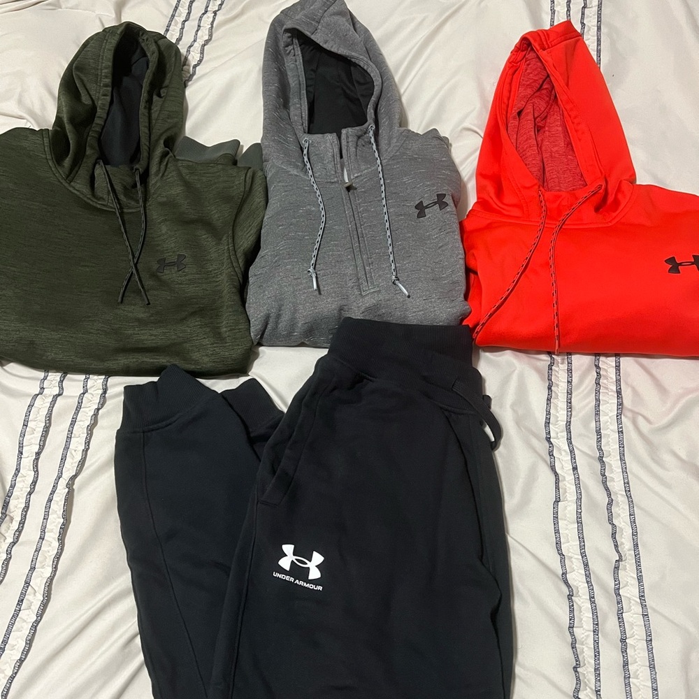 Under Armour Bundle/Lot Sz M